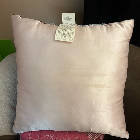 Colour Changing Sequence Pillow - Picture 2 of 2